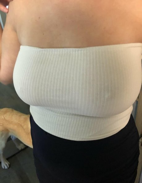 MlLF Bunny top profile image