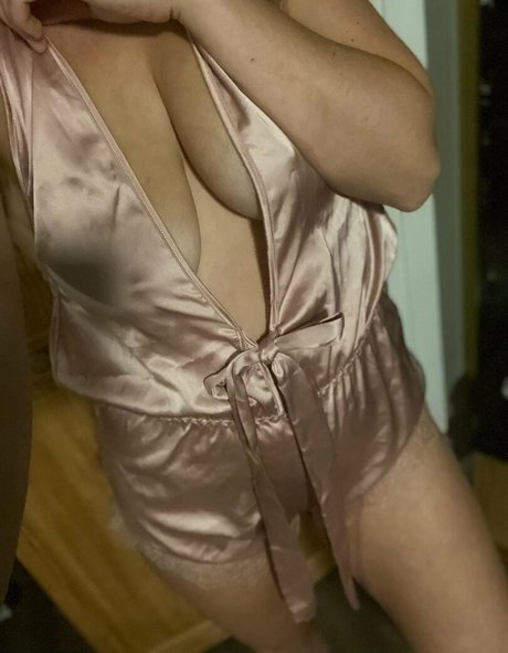 MlLF Bunny pornographic star picture