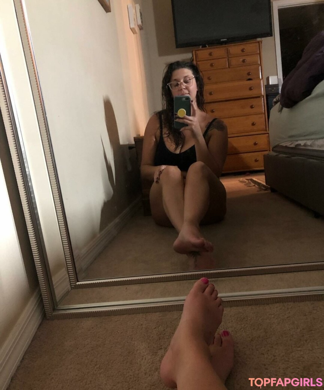 tallnerdywoman star adult image