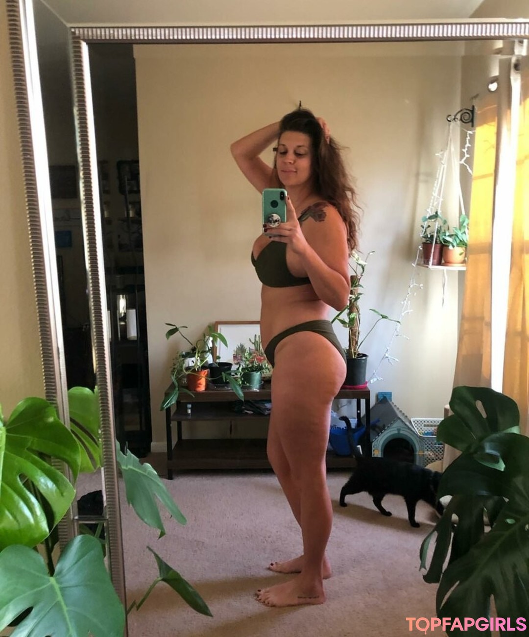 curvy muscle onlyfans nudes picture