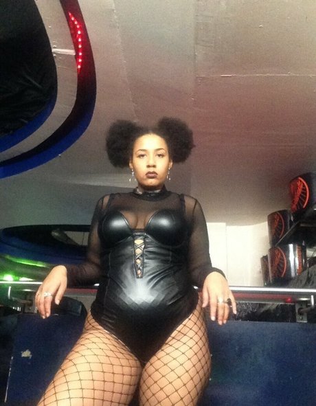 schuggamamabbb nudes actress pic