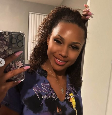 ayydeerich erotic star pics