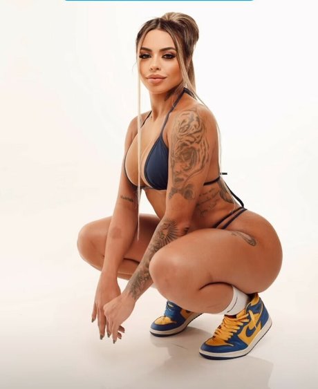 fitnessmodel onlyfans erotic image