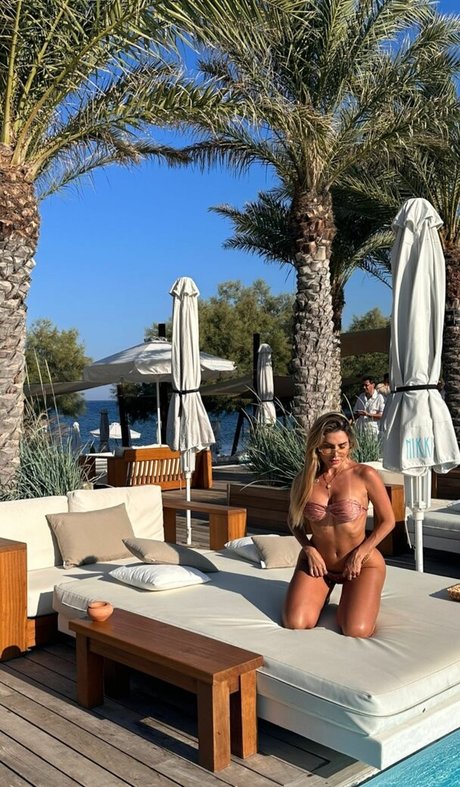 Erika Schneider star gallery