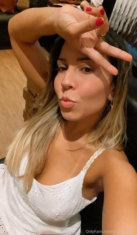 melaooficial star xxx photos