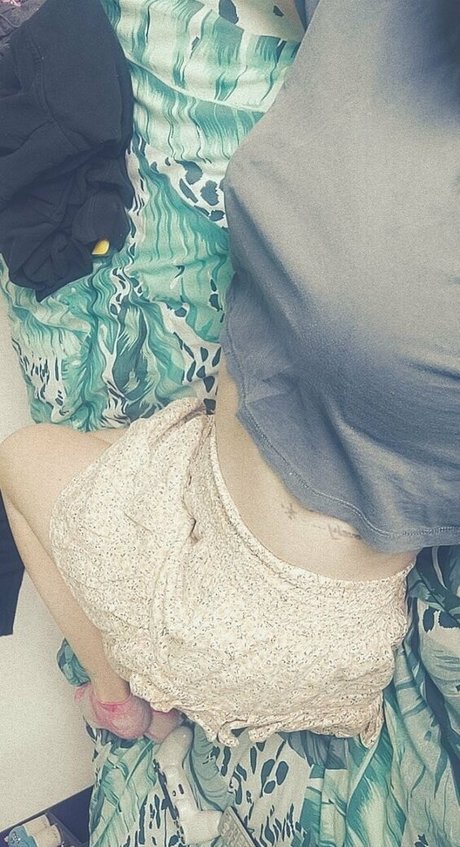 nzcheeks hot actress image