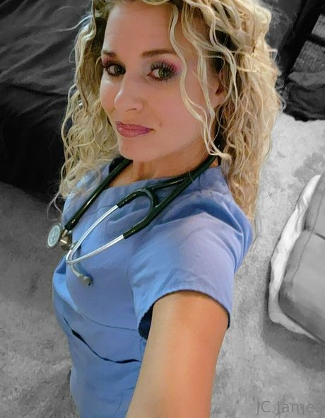 jaci james model adult picture