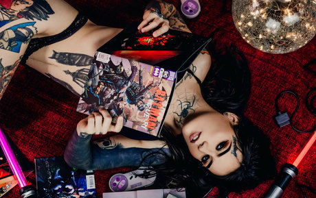 Suicide Girls star hot pics