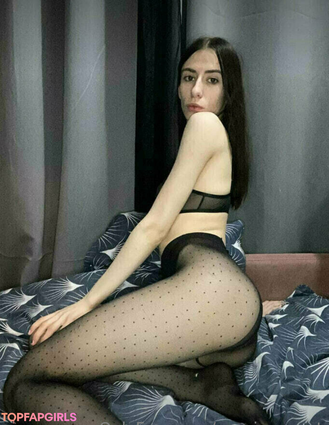 eva innocent model top image