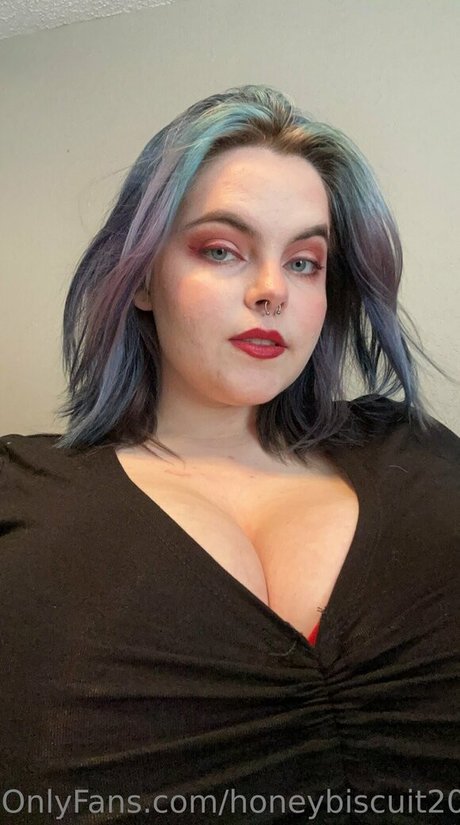 honeybiscuit20 pornstar picture