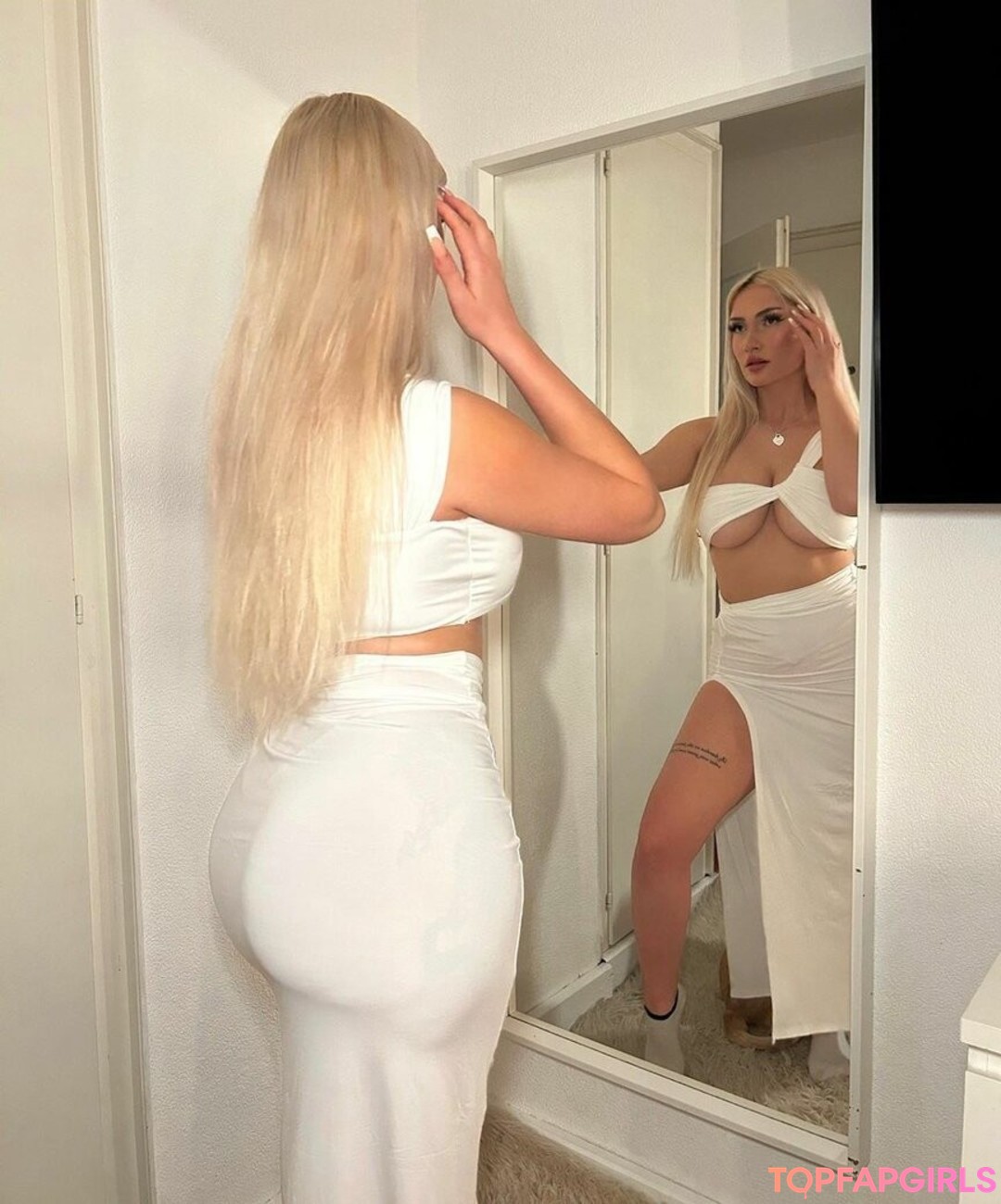 lu isaa pornstar nice picture