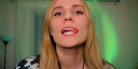 gorgeous onlyfans top pic