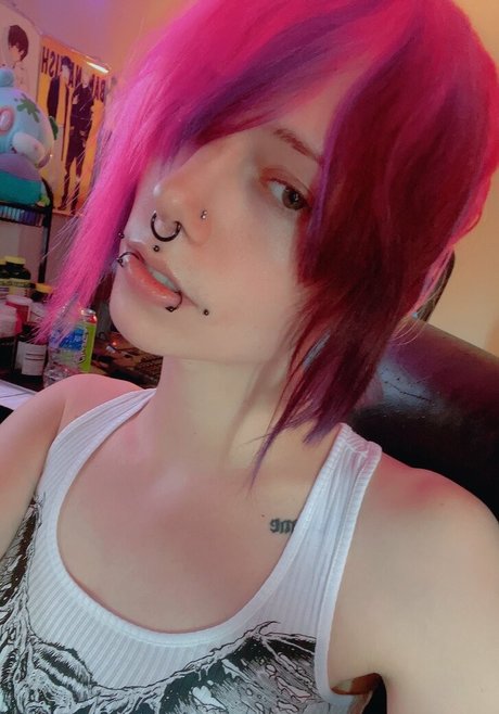 Ecchievement exclusive model image