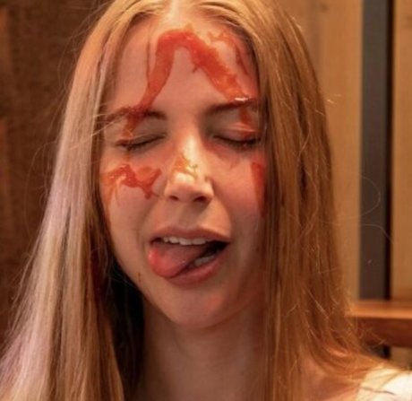 Stevie Wynne Levine adult model picture