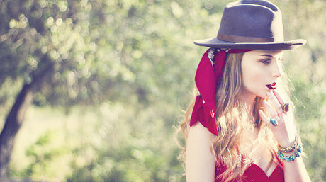 Stevie Wynne Levine art model pic