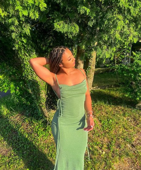 Heaven Collins porn model pic