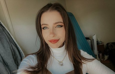 teen shemale onlyfans pretty image