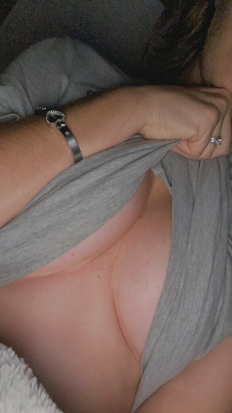 dadiesbabygirl model xxx picture