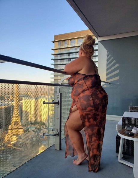 lindseefoxxx model beautiful pictures