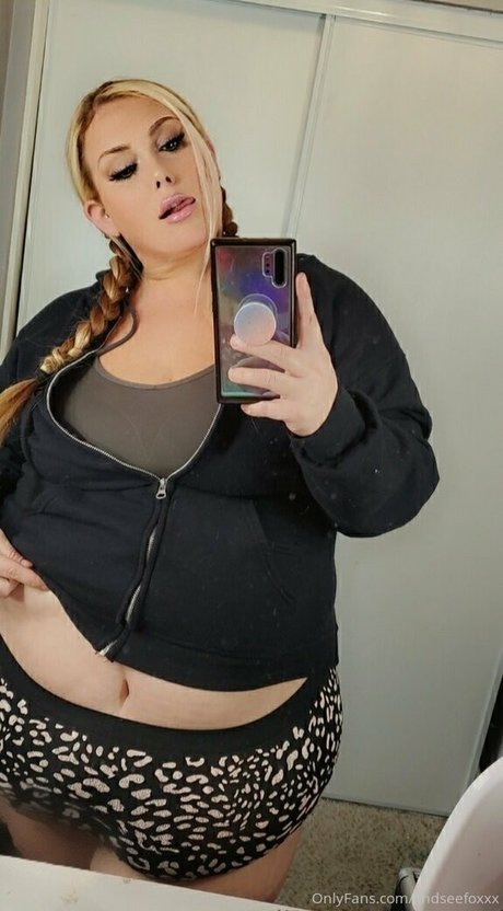 lindseefoxxx pornstar art images