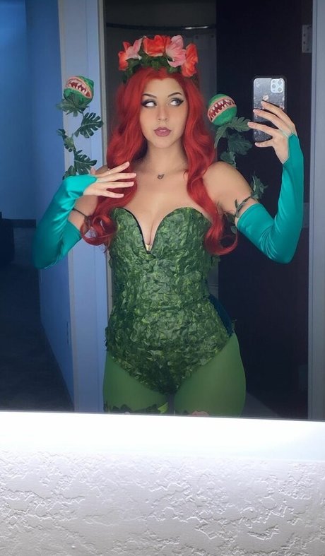 SnarkyJayCosplay adult model archive