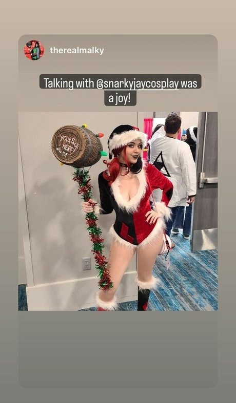 SnarkyJayCosplay pretty model photo