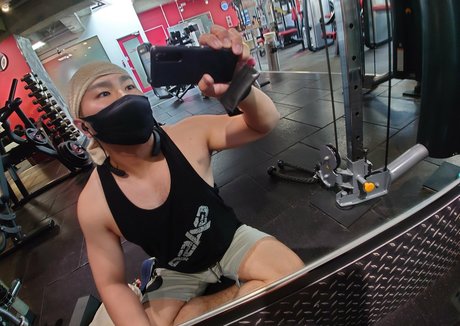 largedogcollar free actress gallery