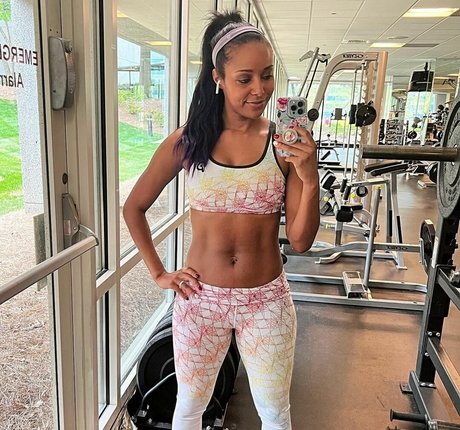 lesbian milf onlyfans free porn images