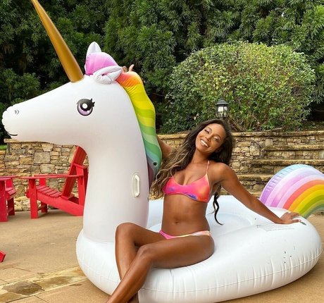 Brandi Rhodes model adult gallery