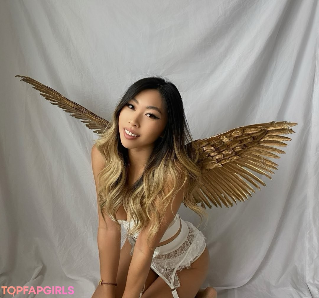 blowjob shower onlyfans top picture