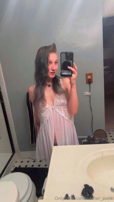 Leather Punk beautiful star img