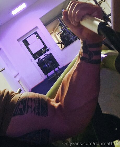 Danmath24 top model picture