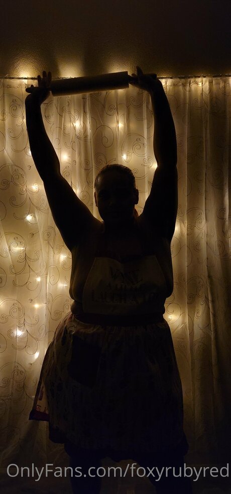 Foxyrubyred nude pornstar pics