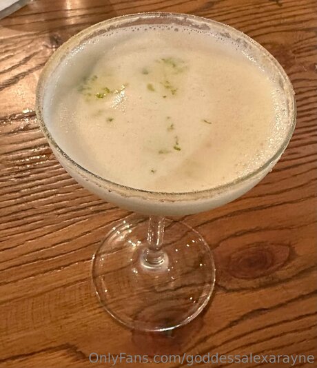 Goddessalexarayne perfect model pictures