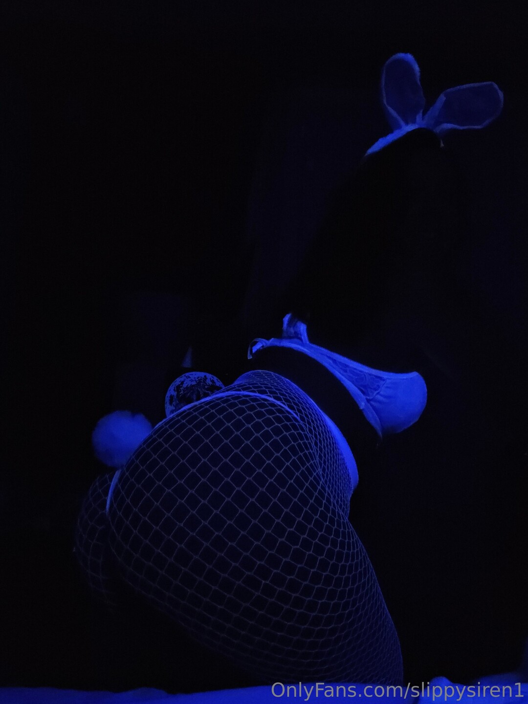 Slippysiren1 star naked images