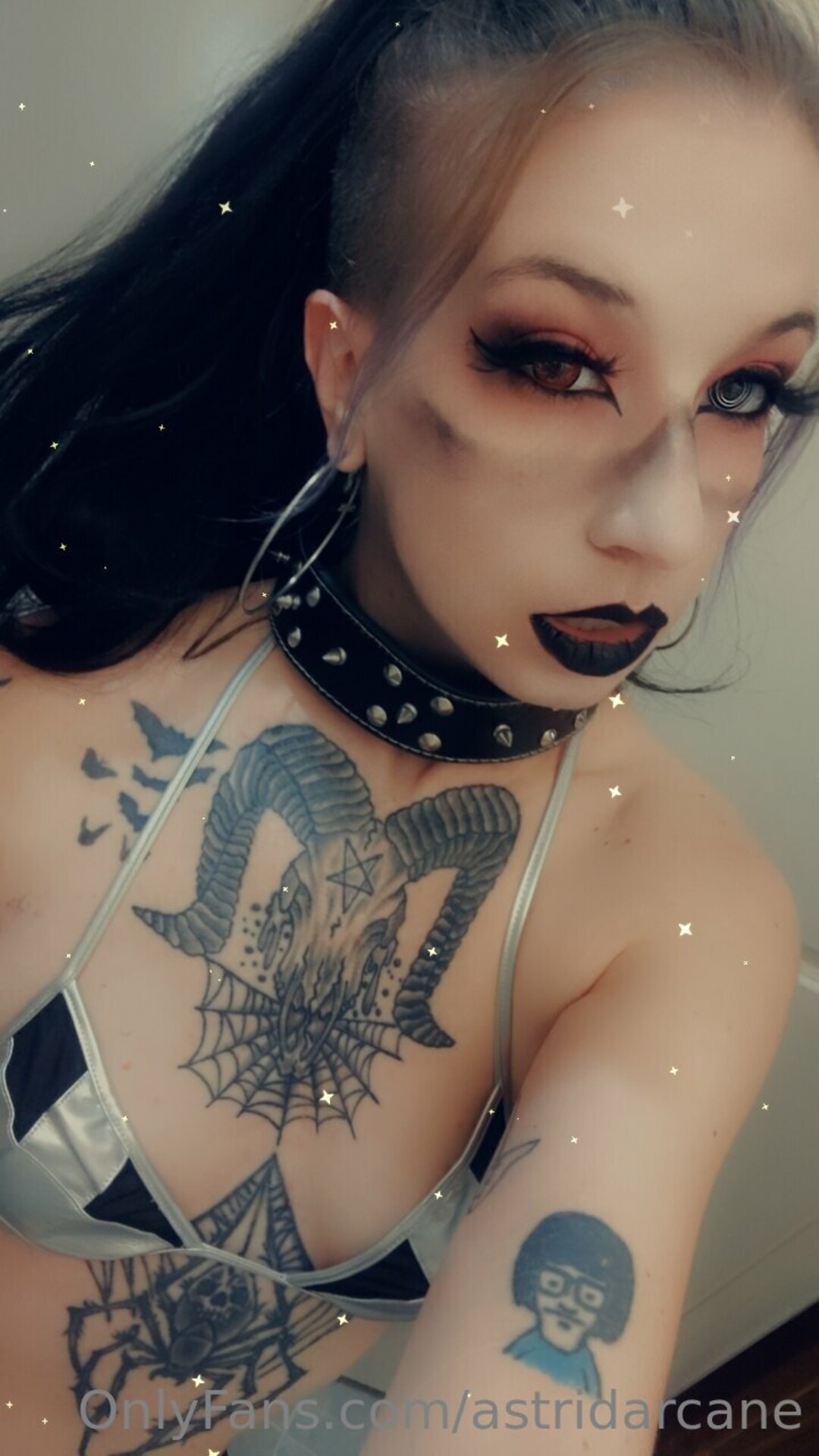 Astridarcane art model pic