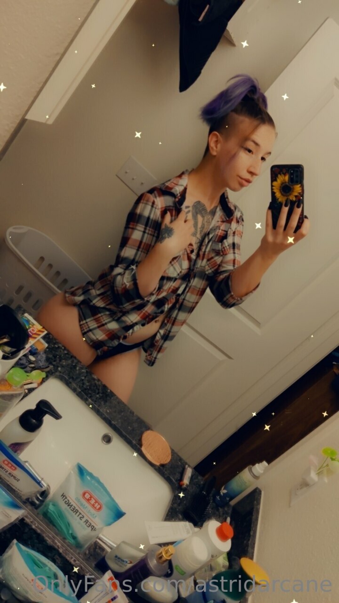 Astridarcane star nude photos
