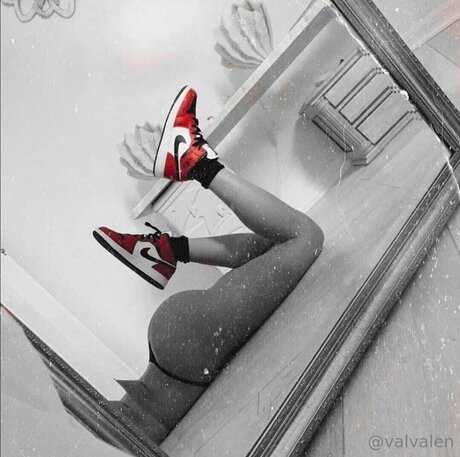 Valvalen hot pornstar pic