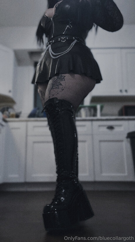 Bluecollargoth xxx actress photo