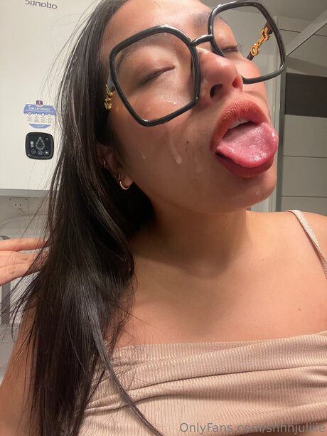 Shhhjuliiie star free pic