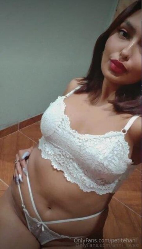 Petitehani pretty pornstar photos