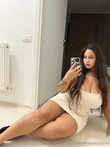 Ramonasanziana erotic star pic