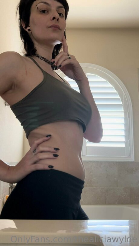 Thealiciawylde sex star galleries