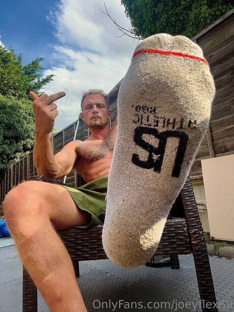 Joeyflex69 model free galleries