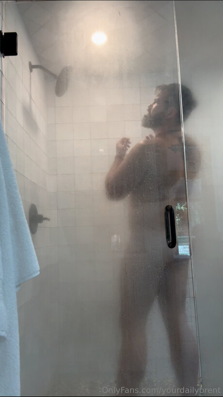 Yourdailybrent naked star picture