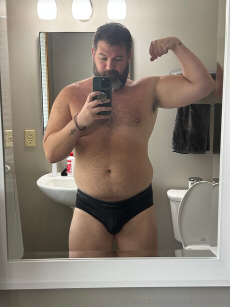 Yourdailybrent model porn img