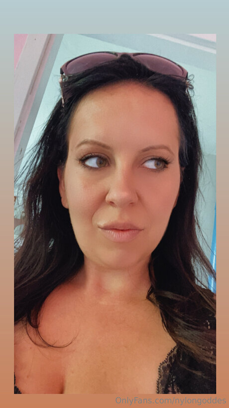 Nylongoddes top profile image