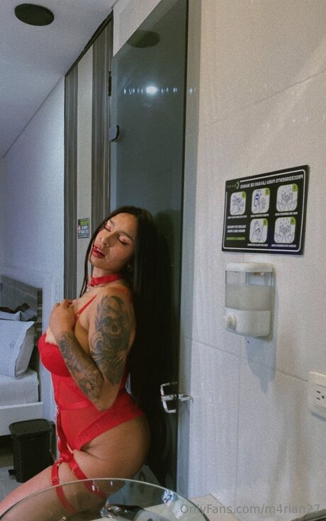 M4rian27 xxx pornstar galleries