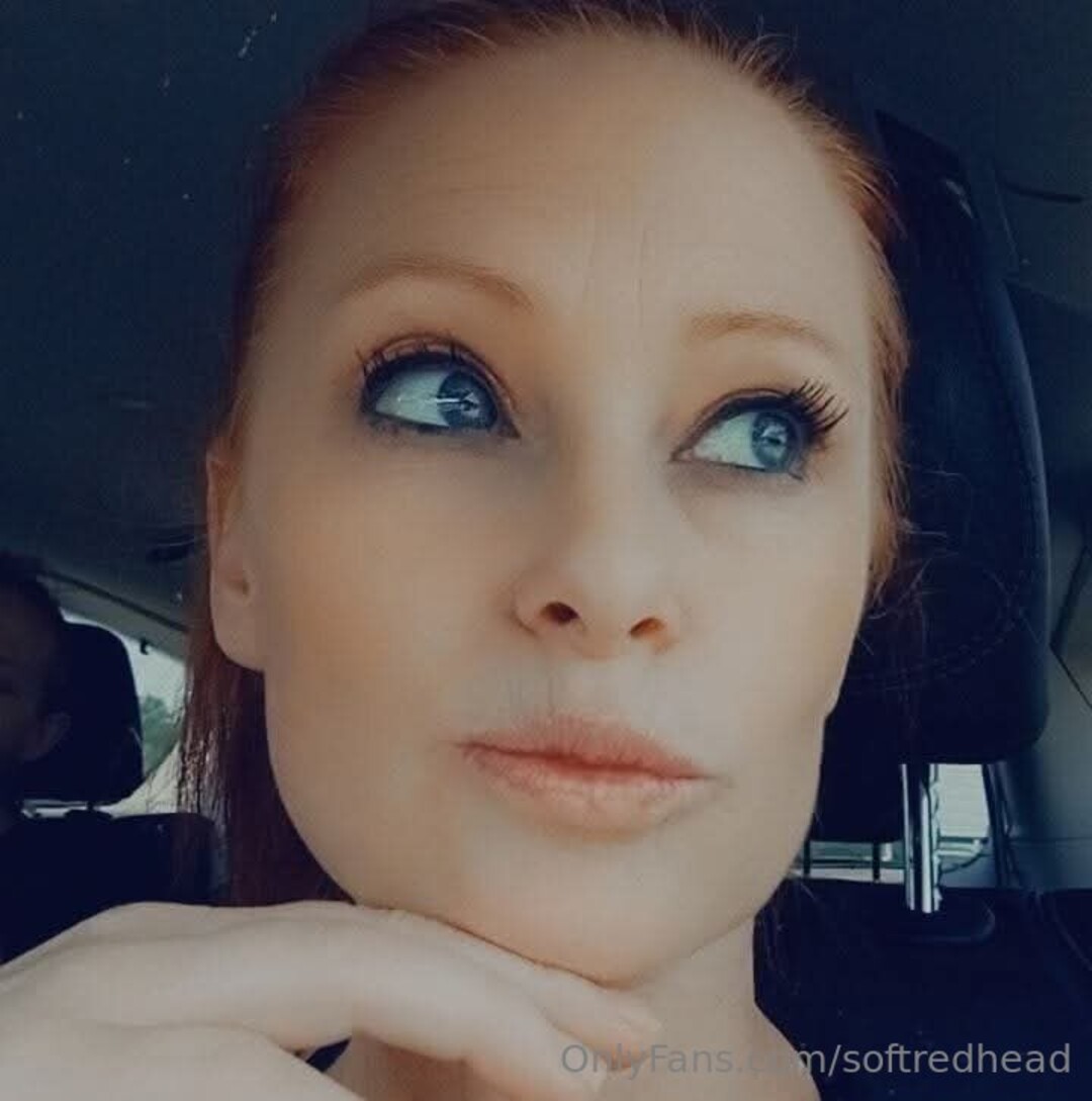 Softredhead free pornstar photo