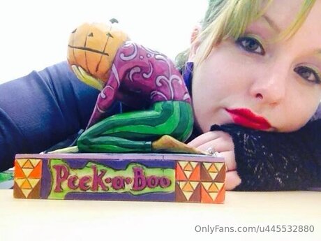 U445532880 star top picture